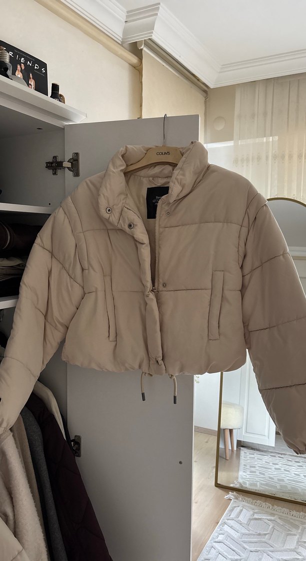 Bej Düğmeli Kadın Kışlık Mont - Görsel 2