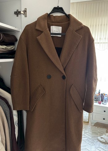 Bershka çift düğmeli kahverengi kaban - Görsel 2