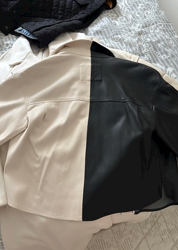 Bershka düğmeli Beyaz Midi Deri Ceket - Görsel 4