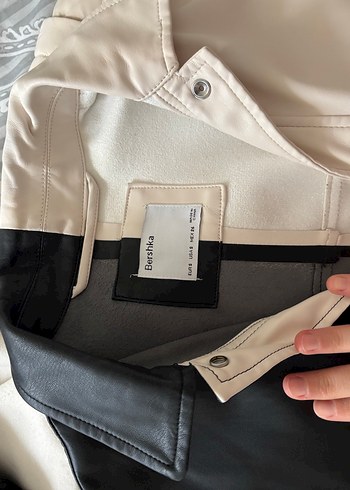 Bershka düğmeli Beyaz Midi Deri Ceket - Görsel 3
