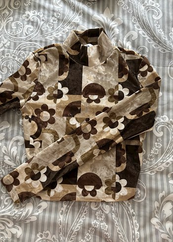 Bershka Sırt Detaylı Uzun Kollu Kadın Bluz - Görsel 2