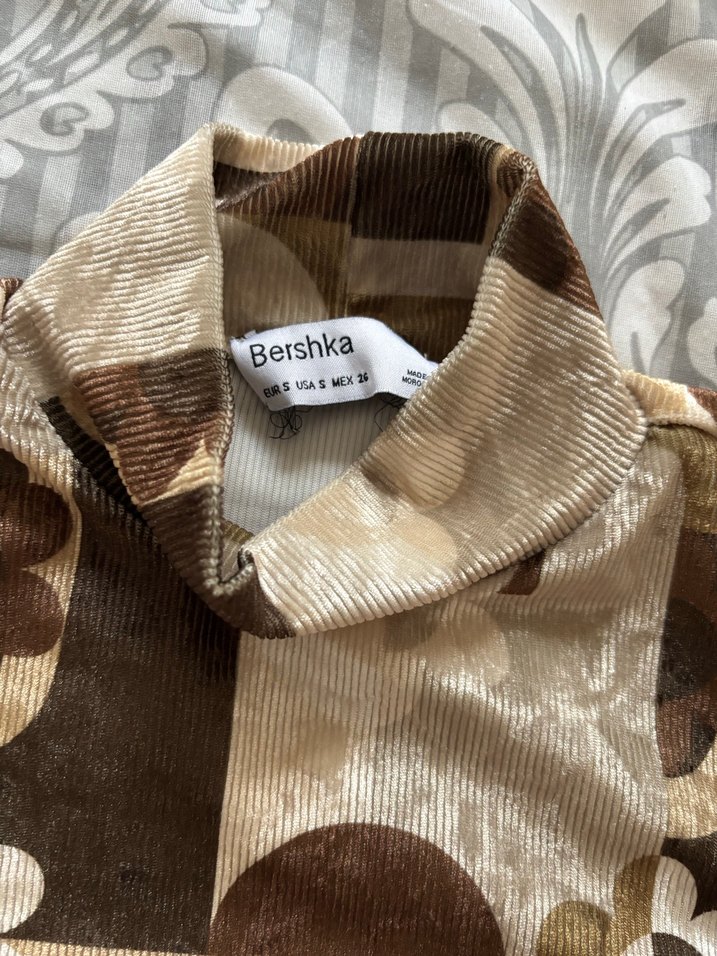 Bershka Sırt Detaylı Uzun Kollu Kadın Bluz - Görsel 3