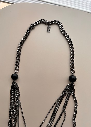 Uzun Siyah Zincir Detaylı Gotik Kadın Kolye - Görsel 3