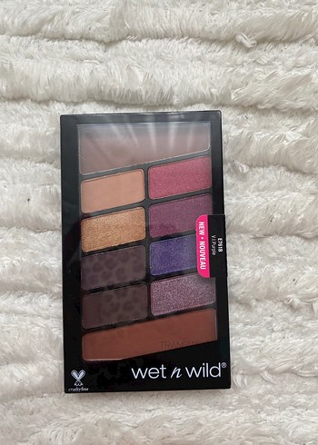 Wet n wild Çok Renkli Koyu Göz Farı Paleti