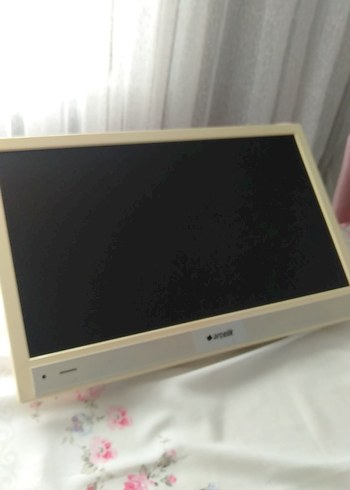 Beyaz Arçelik Monitör - Görsel 6