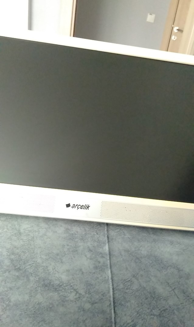 Beyaz Arçelik Monitör - Görsel 3