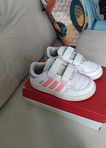 Adidas çocuk spor ayakkabı