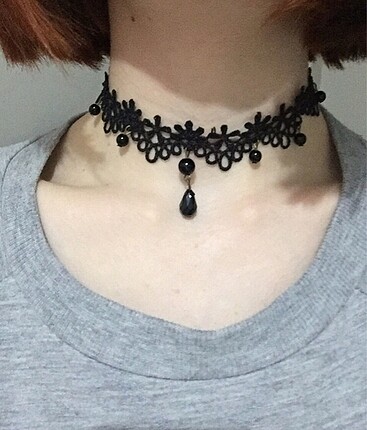 Siyah choker