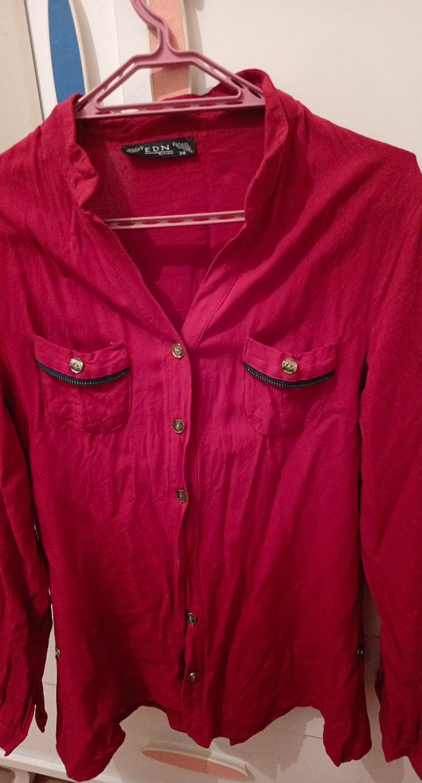 Düğmeli Kırmızı Kadın Gömlek - Görsel 2