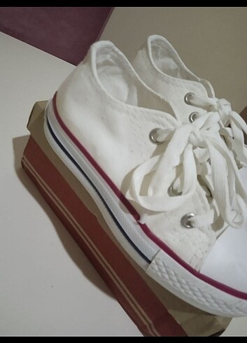 Diğer Convers 28 numara