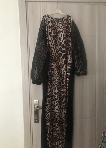 Kahverengi Leopar Desenli Uzun Kadın Elbise