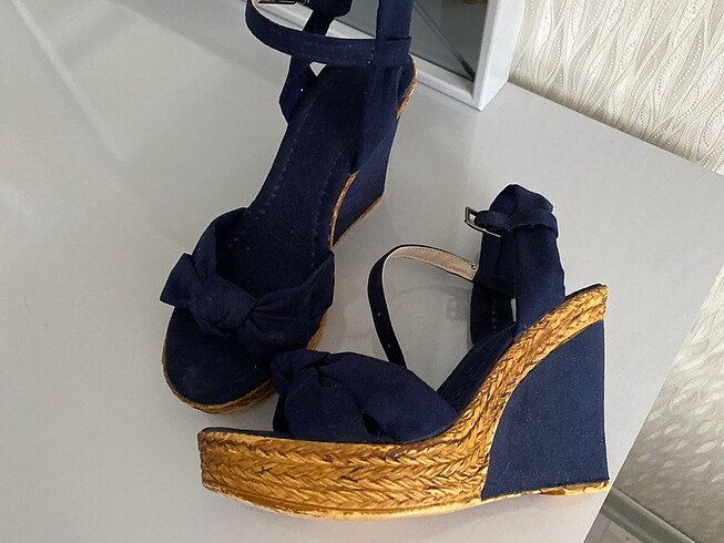 Zara Dolgu topuk ayakkabı