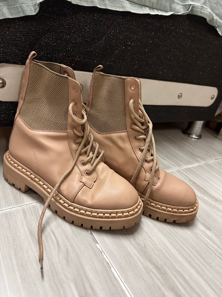 Bej Deri Kadın bot - Görsel 2