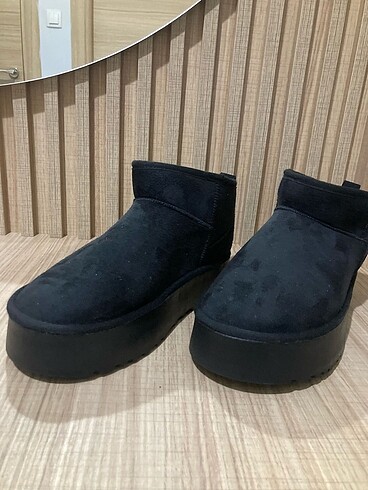 39 Beden Ugg bot