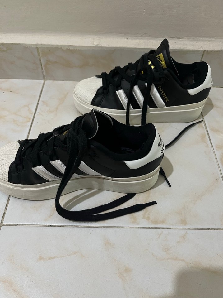 Kadın Siyah Beyaz Adidas Spor Ayakkabı - Görsel 3