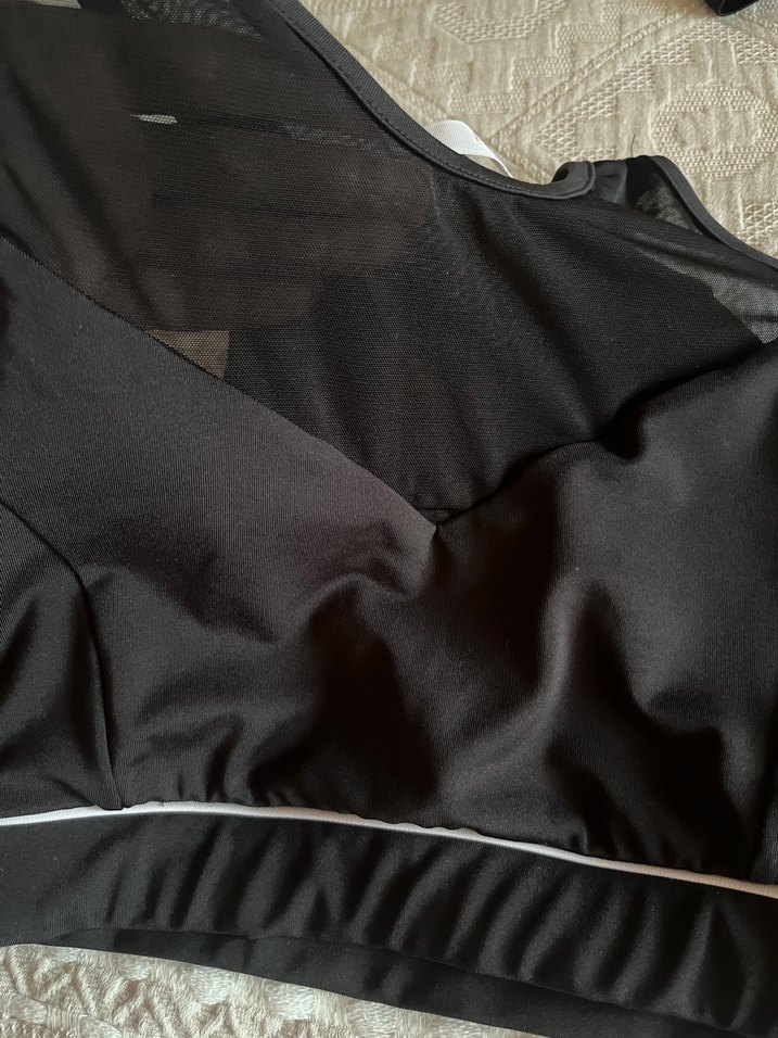 Siyah Midi Atletik Spor Sütyeni - Görsel 3