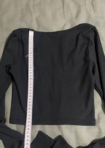 Siyah Uzun Kollu Crop Top - Görsel 4