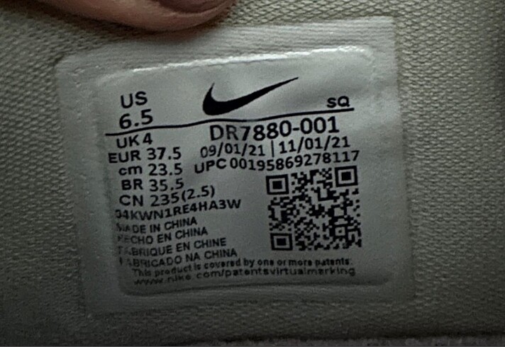 37,5 Beden nike ayakkabı