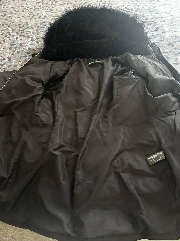 ZARA-Siyah Kadın Midi Kaban, Kürklü, Yüksek Yaka - Görsel 4