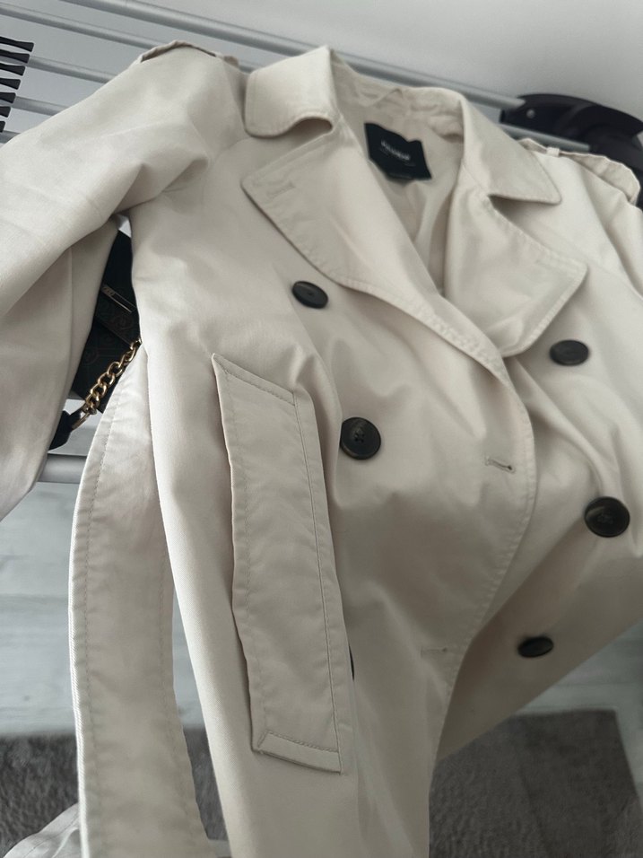 Bej Kadın Uzun Trençkot Şeffaf Detaylı - Görsel 3