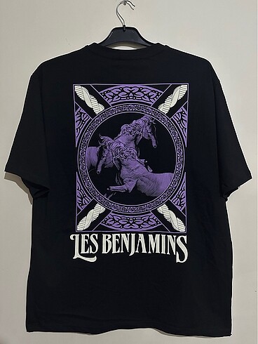 Les benjamins tee