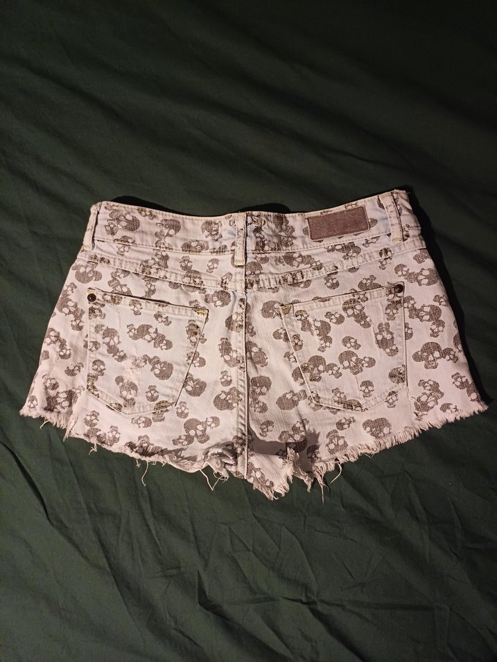 Vintage kuru kafalı denim şort - Görsel 2