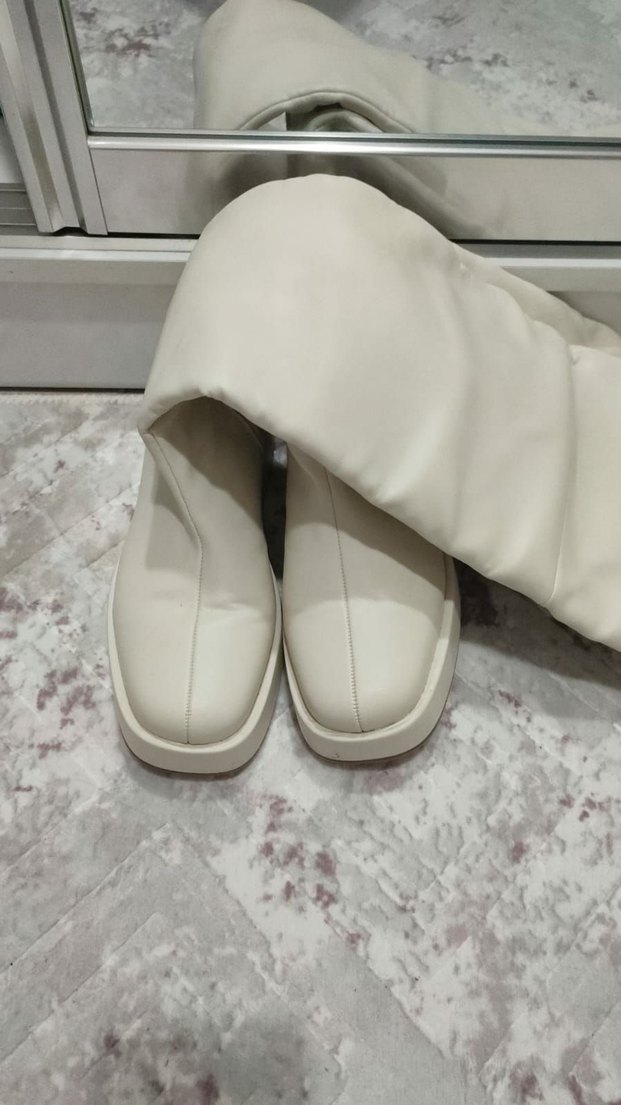 Beyaz Deri Platform Topuklu Diz Üstü Kadın Çizme - Görsel 3