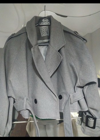 Kemerli Kısa Gri kaban - Görsel 2