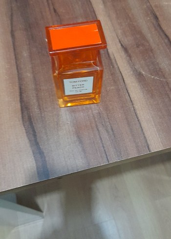 Beden Renk Tom Ford Bitter Peach Kadın Parfümü 100 ml