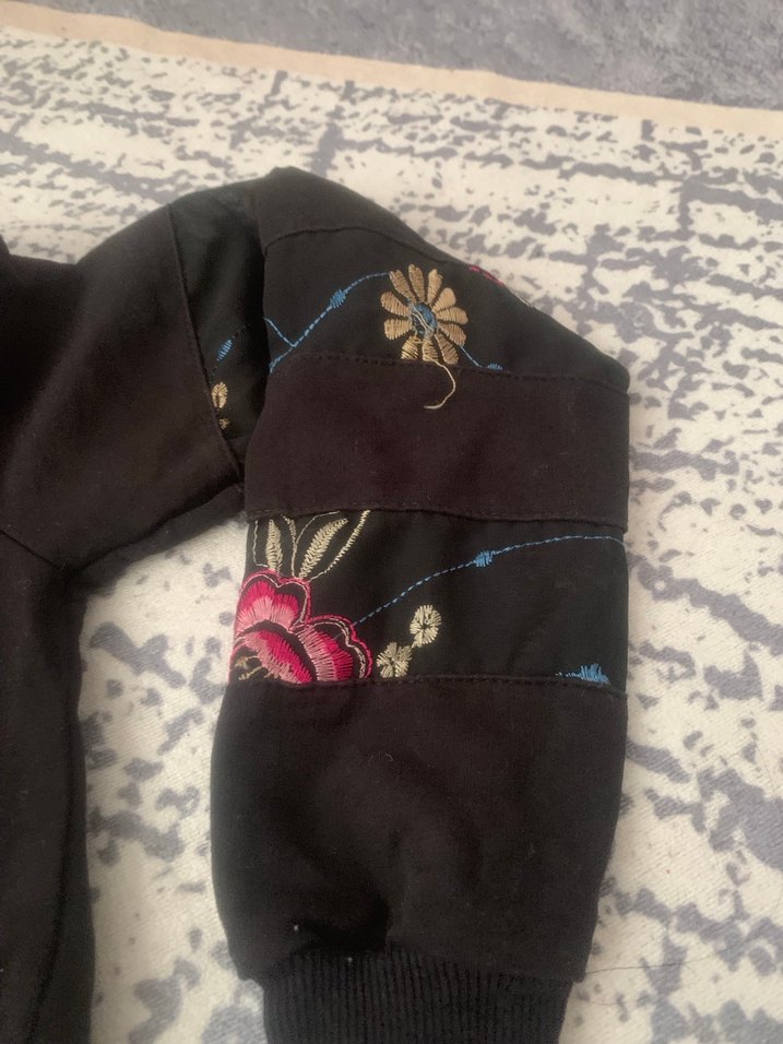 Siyah Kadın Kısa Sweatshirt - Görsel 3