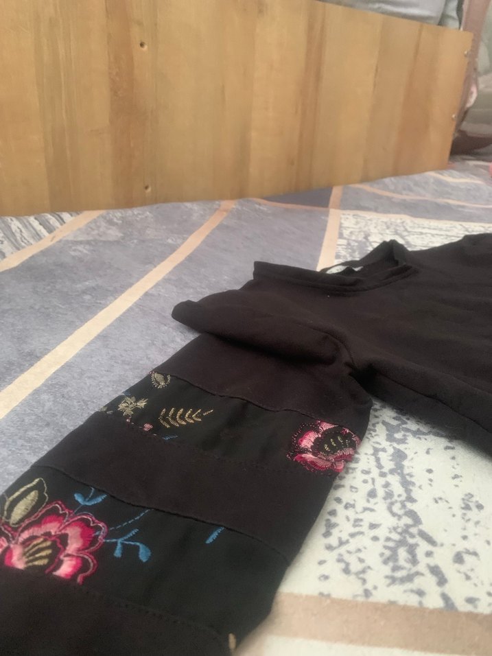 Siyah Kadın Kısa Sweatshirt - Görsel 2