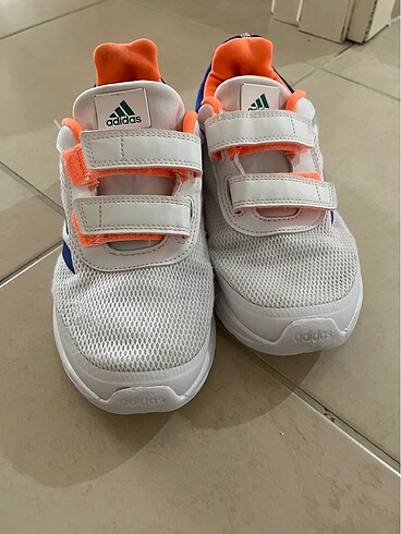 Adidas Hiç bir sorunu yoktur