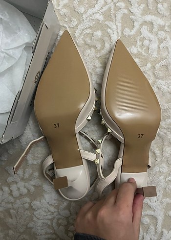 Bej Süet Toka Detaylı Stiletto HİÇ GİYİLMEMİŞTİR - Görsel 6