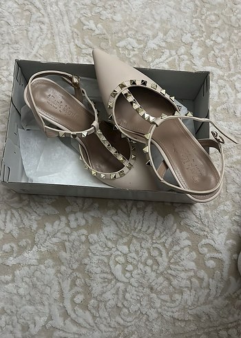 Bej Süet Toka Detaylı Stiletto HİÇ GİYİLMEMİŞTİR - Görsel 2