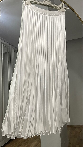 Zara pilili etek