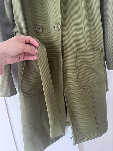 38 Beden Trench