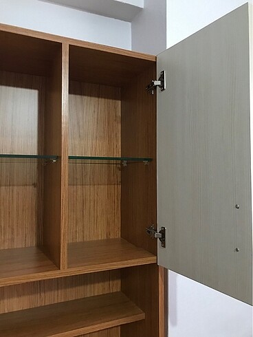 Beden kahverengi Renk Kahverengi ve krem renki ahşap kapaklı ve çekmeceli defosuz çalı