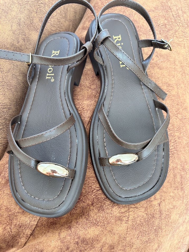 Kahverengi Deri Hafif Topuk Kadın Sandalet - Görsel 4