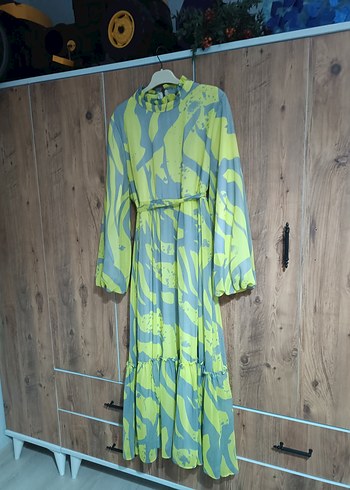 Sarı Gri Bağlama Desenli Uzun Elbise - Görsel 2