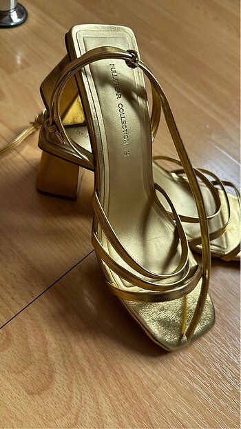 38 Beden pull bear topuklu sandalet