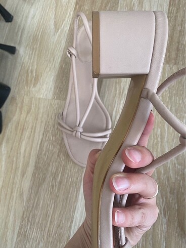 38 Beden h&m sandalet