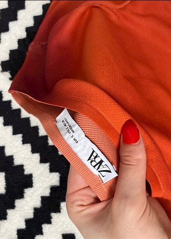 Kırmızı Bağlamalı Saten Bluz - Görsel 2