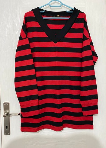 Uzun Kollu V Yaka Çizgili Kazak - Görsel 2