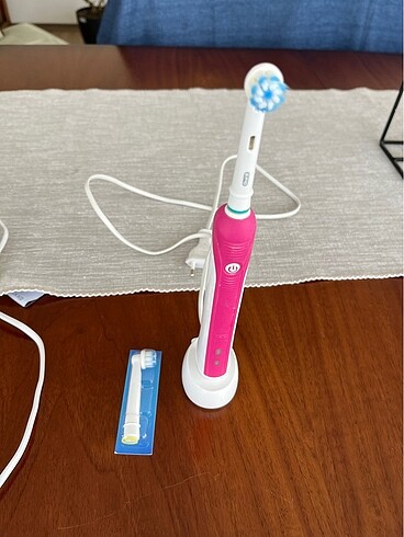 Oral-b Braun Şarjlı Diş Fırçası