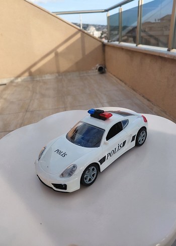 Beyaz Polis Oyuncak Araba