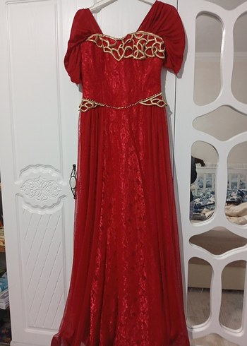 Kırmızı İşlemeli Uzun Abiye Elbise - Görsel 3