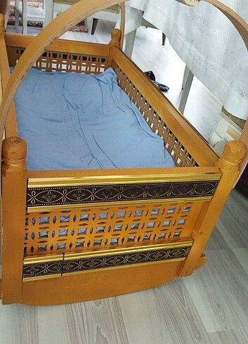 Diğer Tahta Beşik
