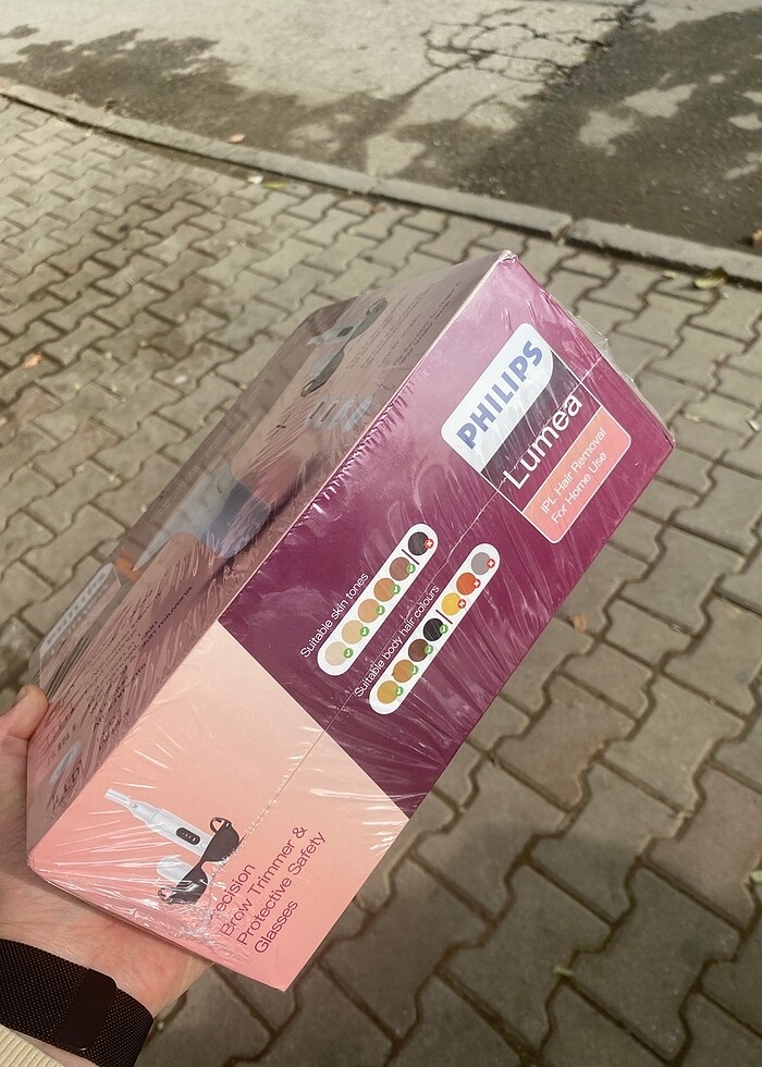 Philips lumea BRI950 model lazer epilasyon makinası - Görsel 3