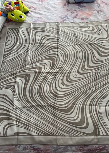 Gri Zebra Desenli Modern eşarp - Görsel 2