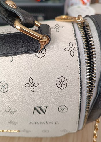 ARMINE Beyaz Deri Desenli Kadın Çanta - Görsel 6